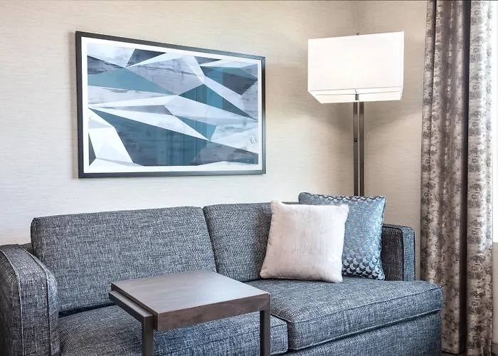 Holiday Inn Boston Logan Airport - Chelsea By Ihg
