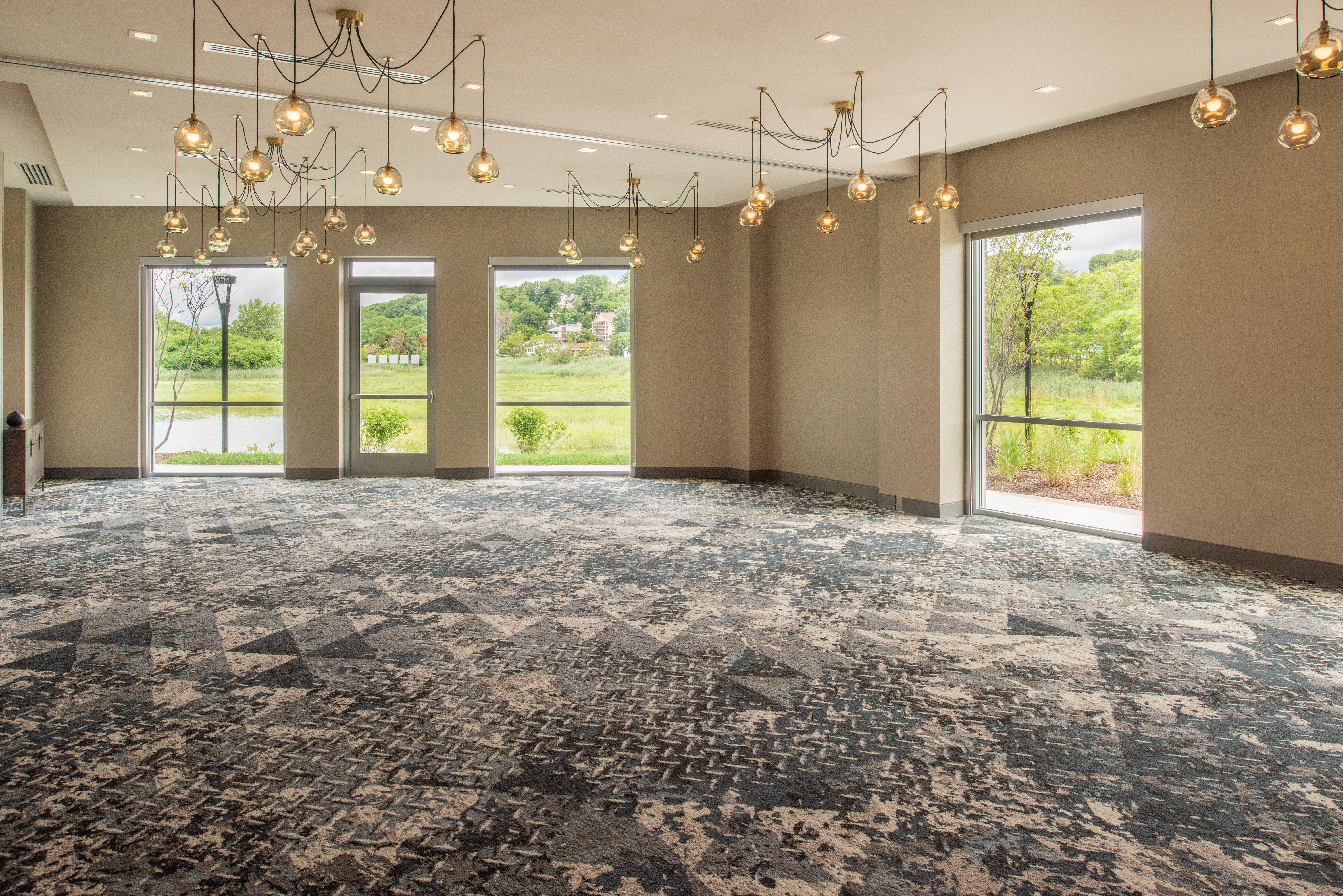 Boston Logan Airport - By Ihg Chelsea